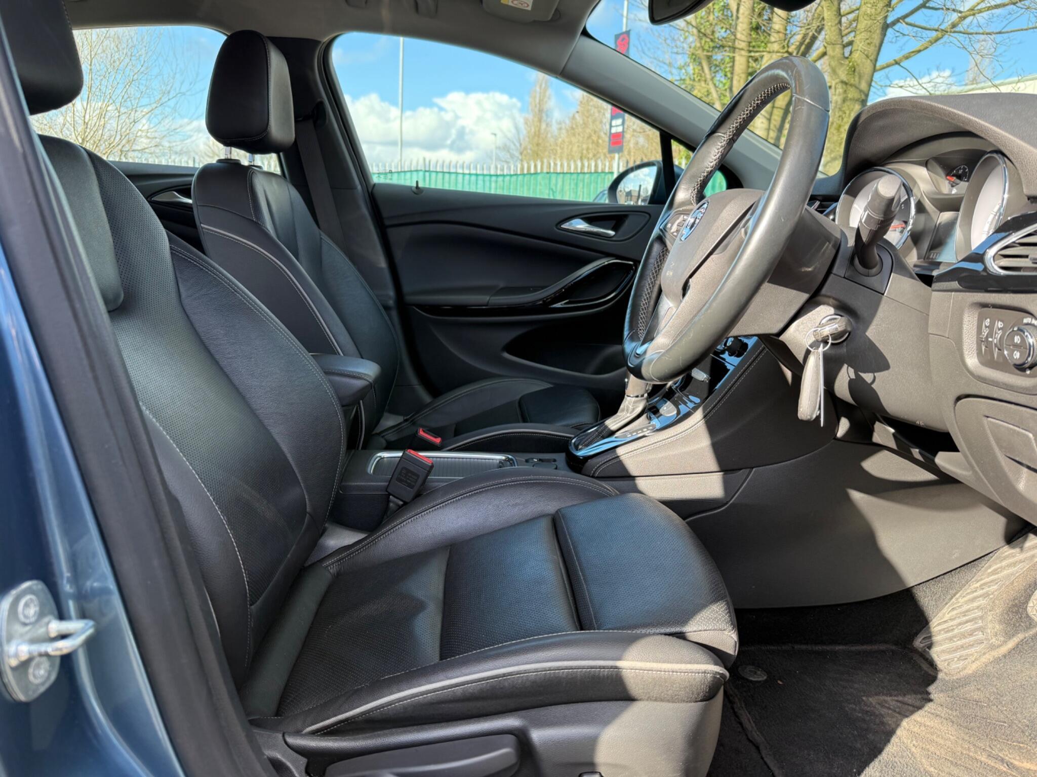 Vauxhall Astra - Image 22