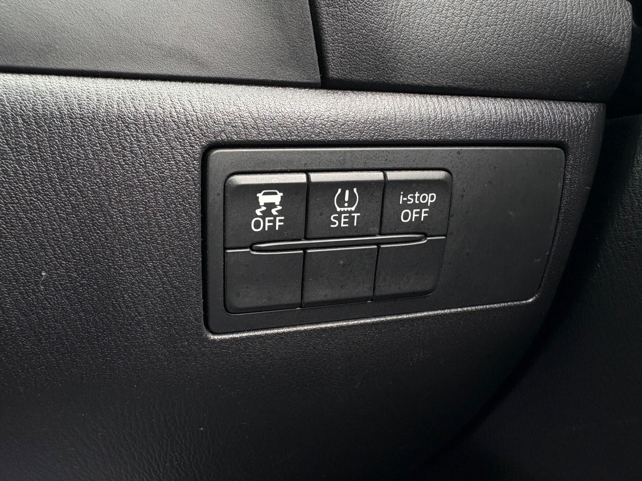 Mazda MAZDA3 - Image 38