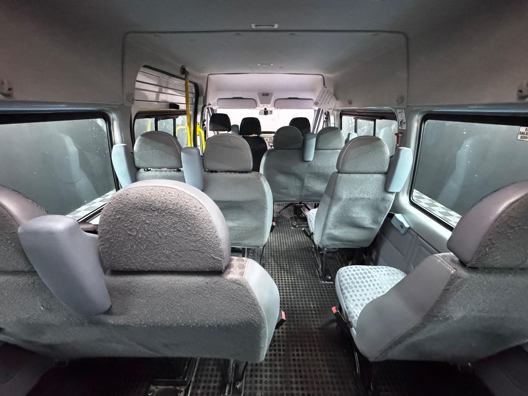 Ford Transit - Image 19
