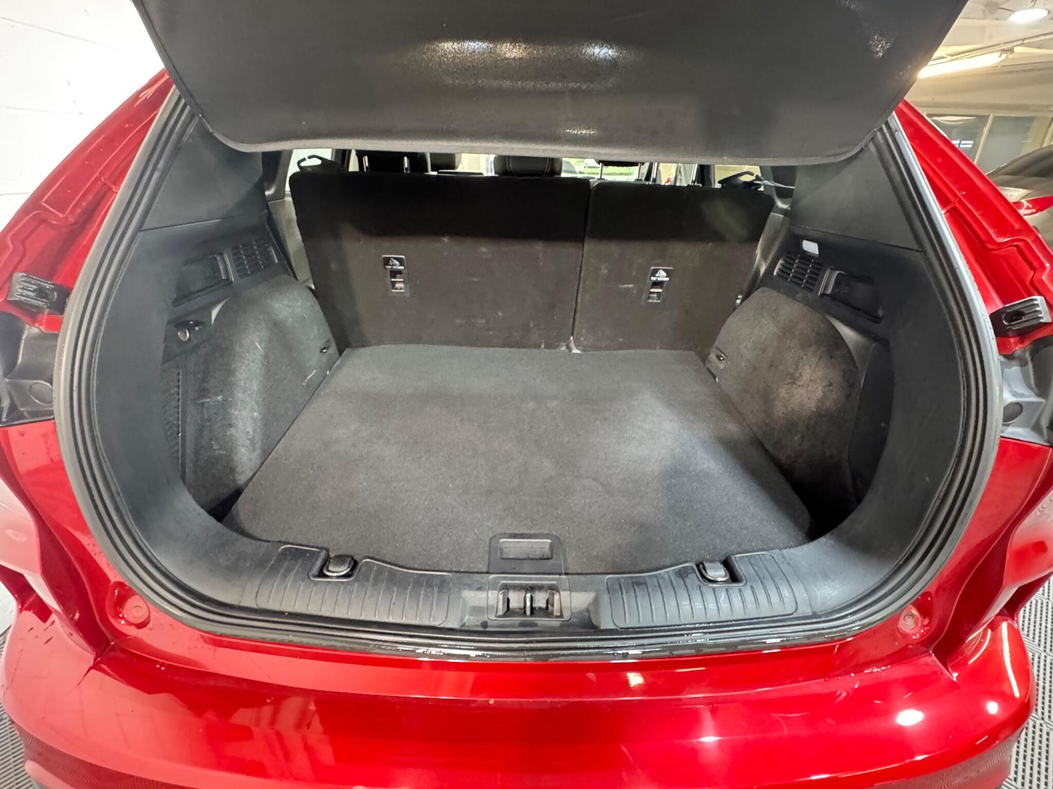 Ford Kuga - Image 16