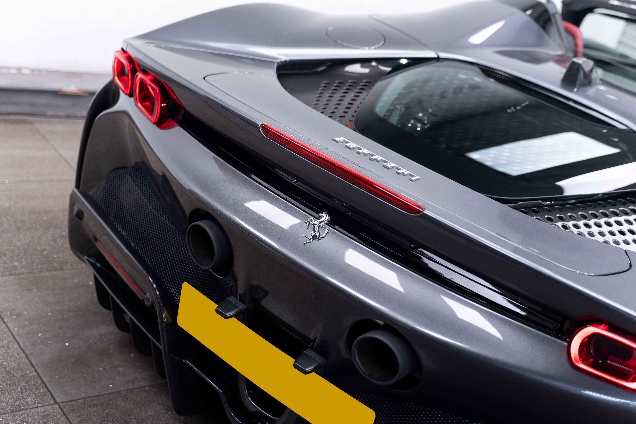 Ferrari SF90 Spider - Image 10