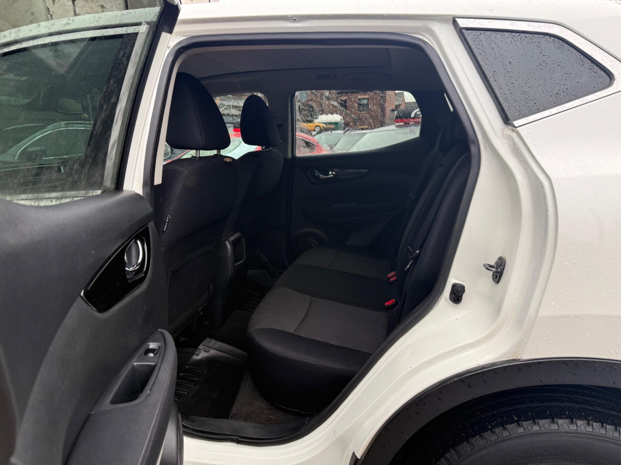 Nissan Qashqai - Image 26