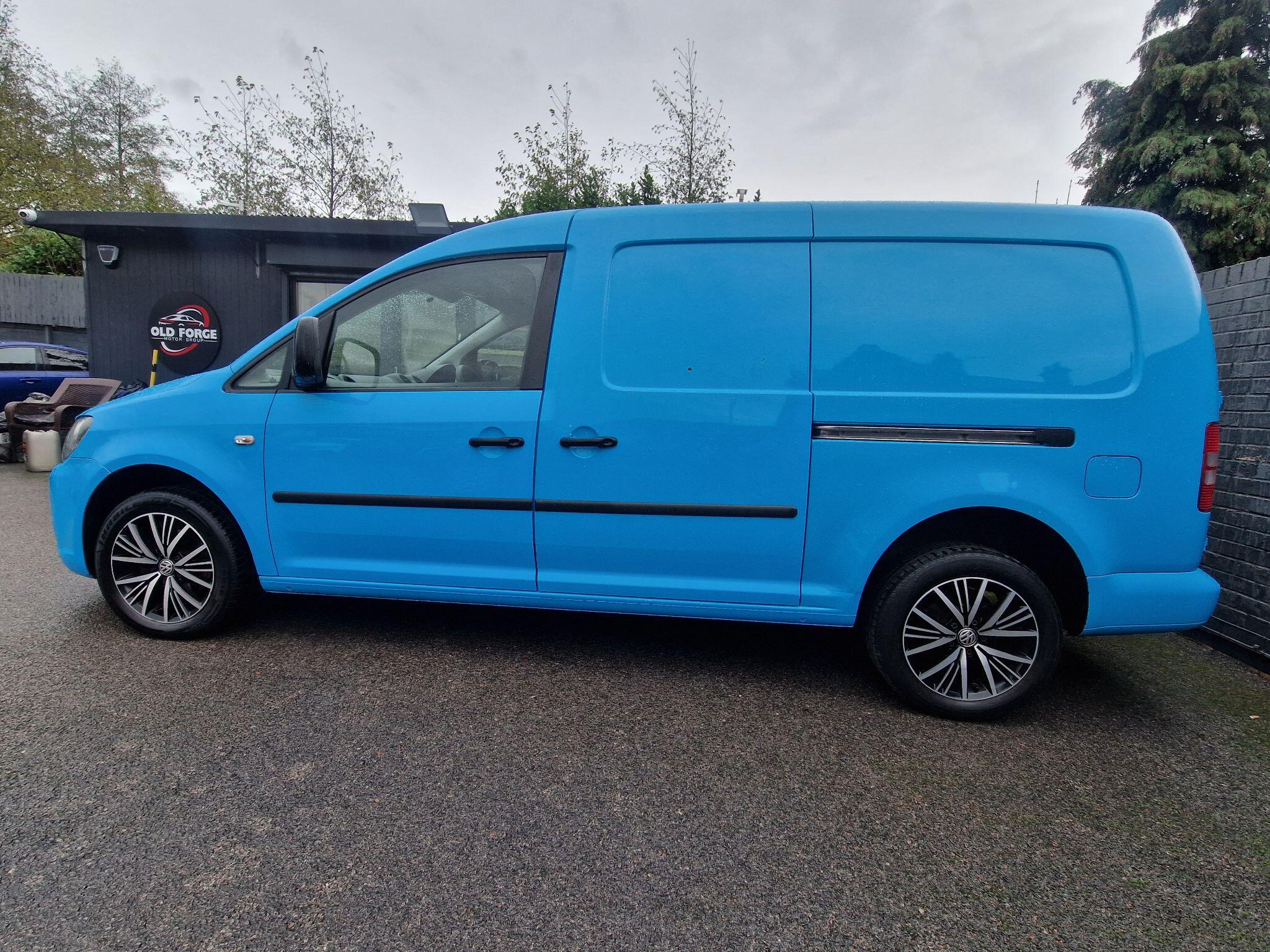 Volkswagen Caddy Maxi - Image 6