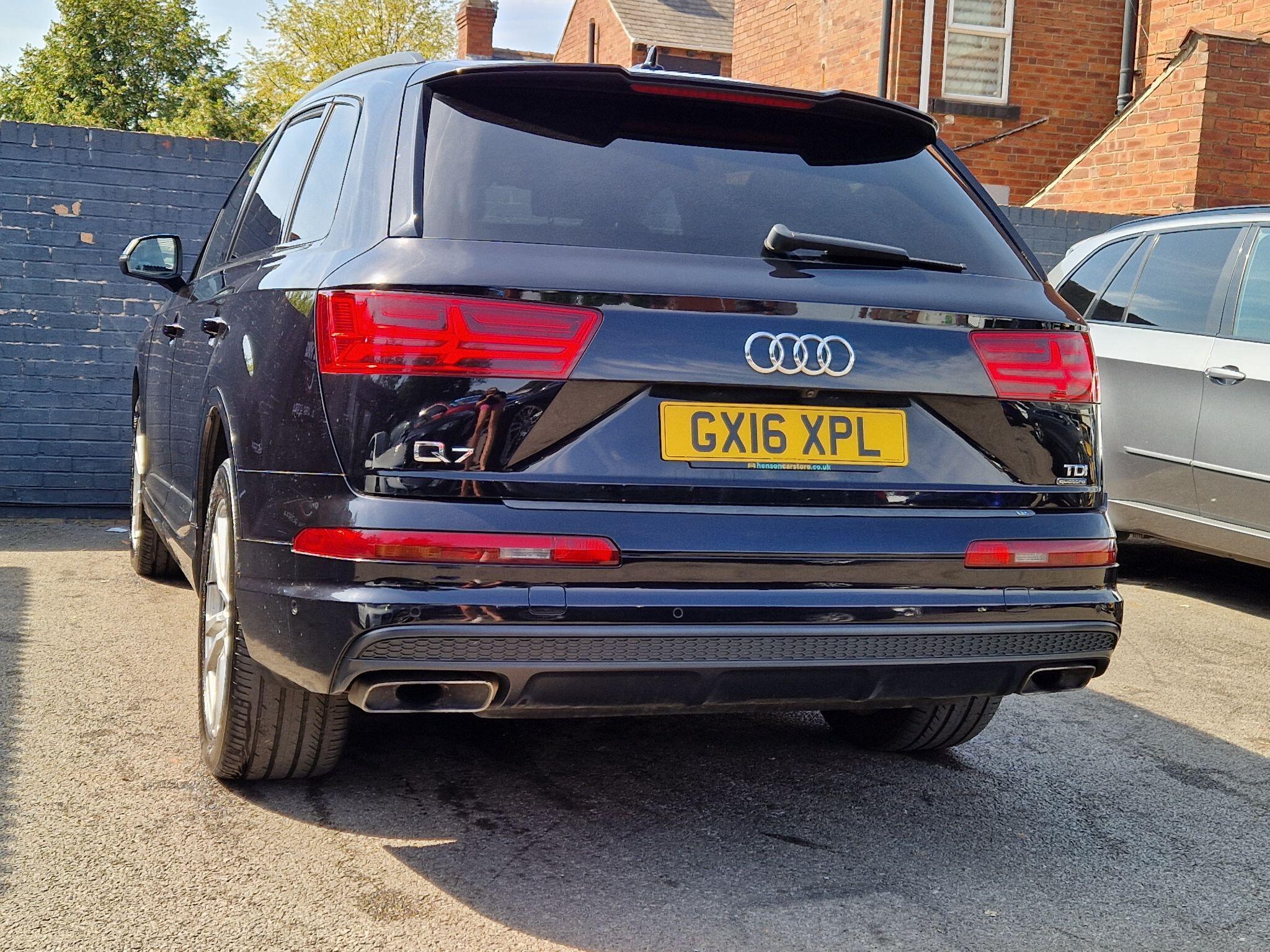 Audi Q7 - Image 6