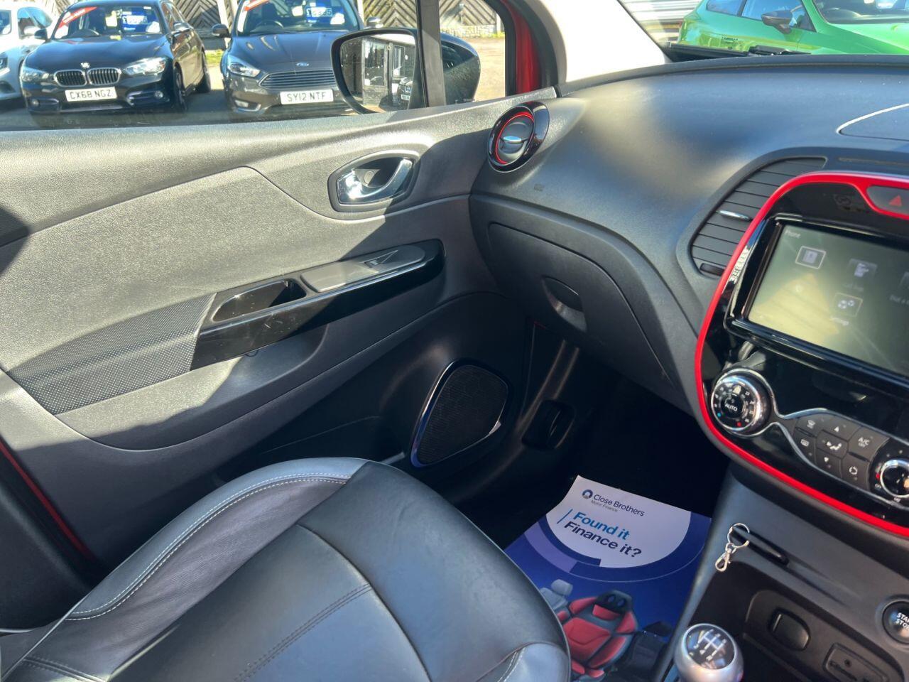 Renault Captur - Image 26