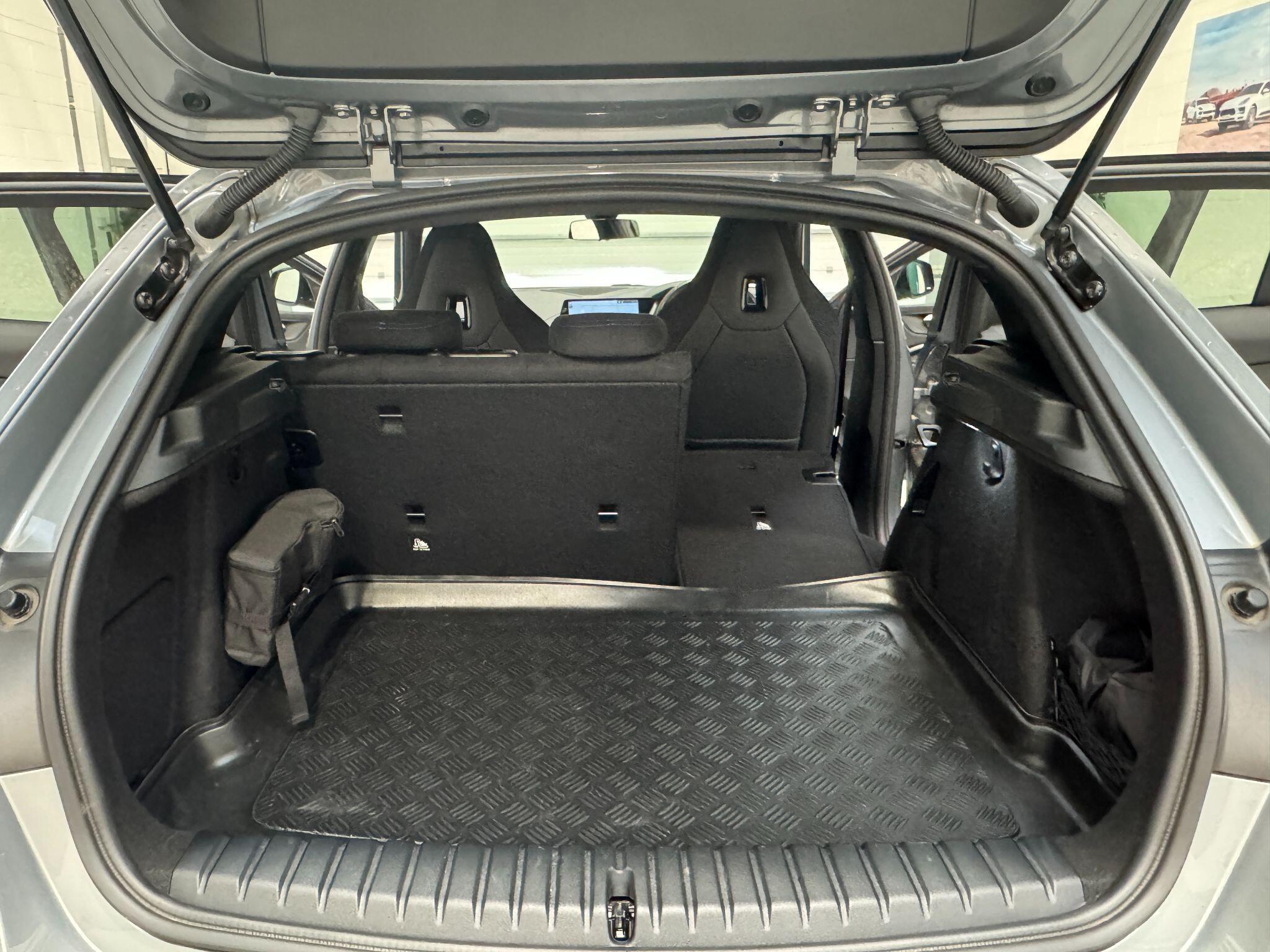 BMW 1 Series - Image 69