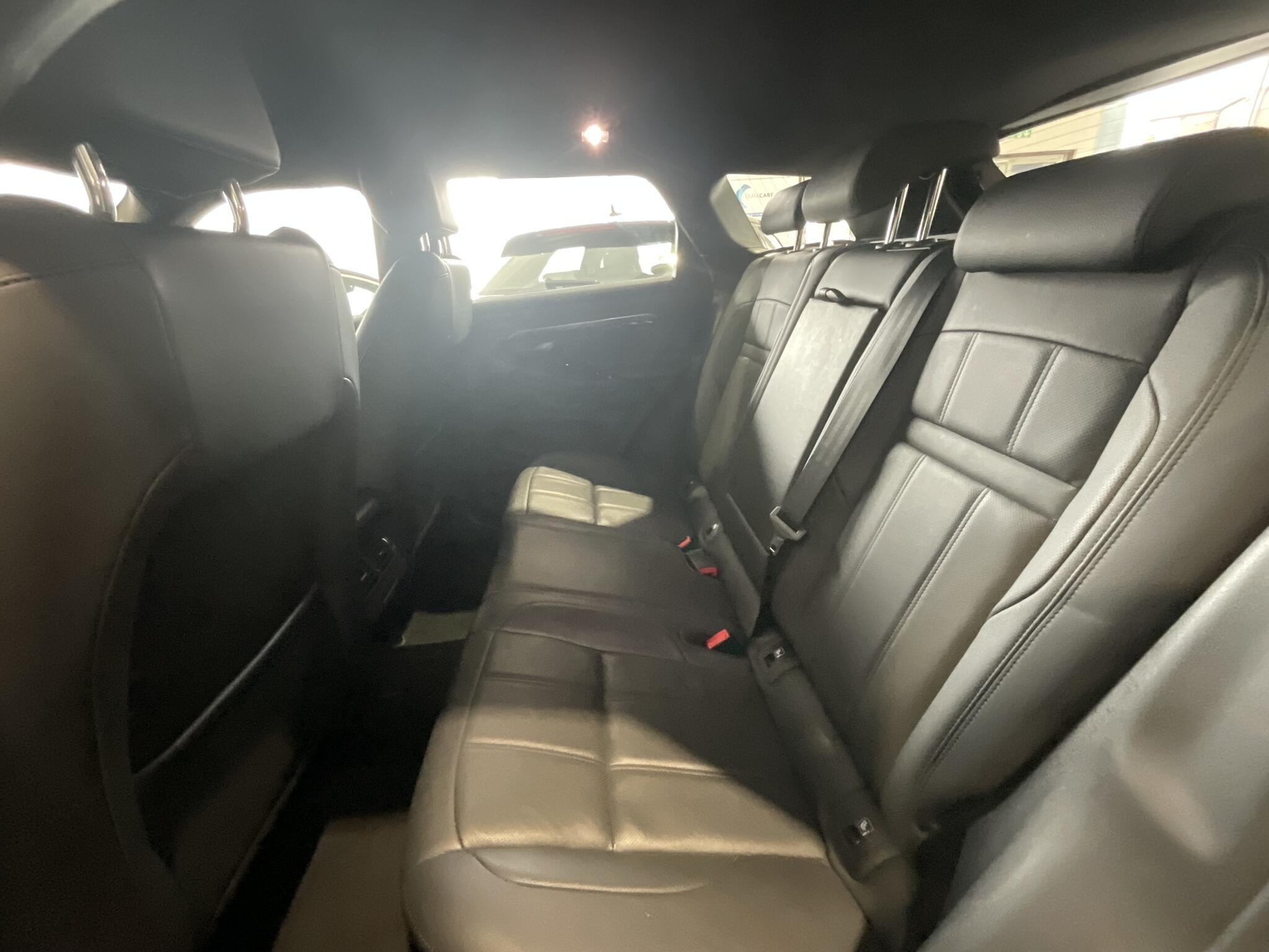 Land Rover Range Rover Evoque - Image 10