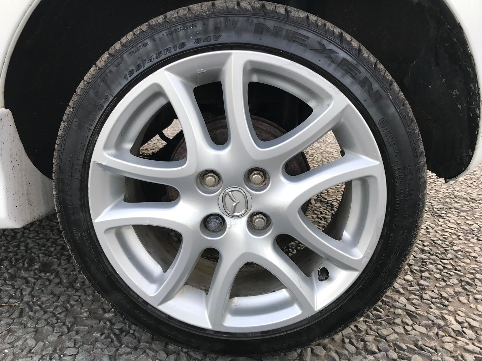 Mazda MAZDA2 - Image 32