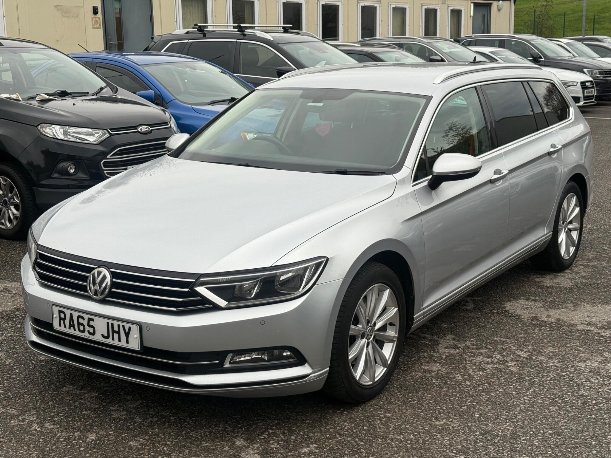 Volkswagen Passat - Image 5