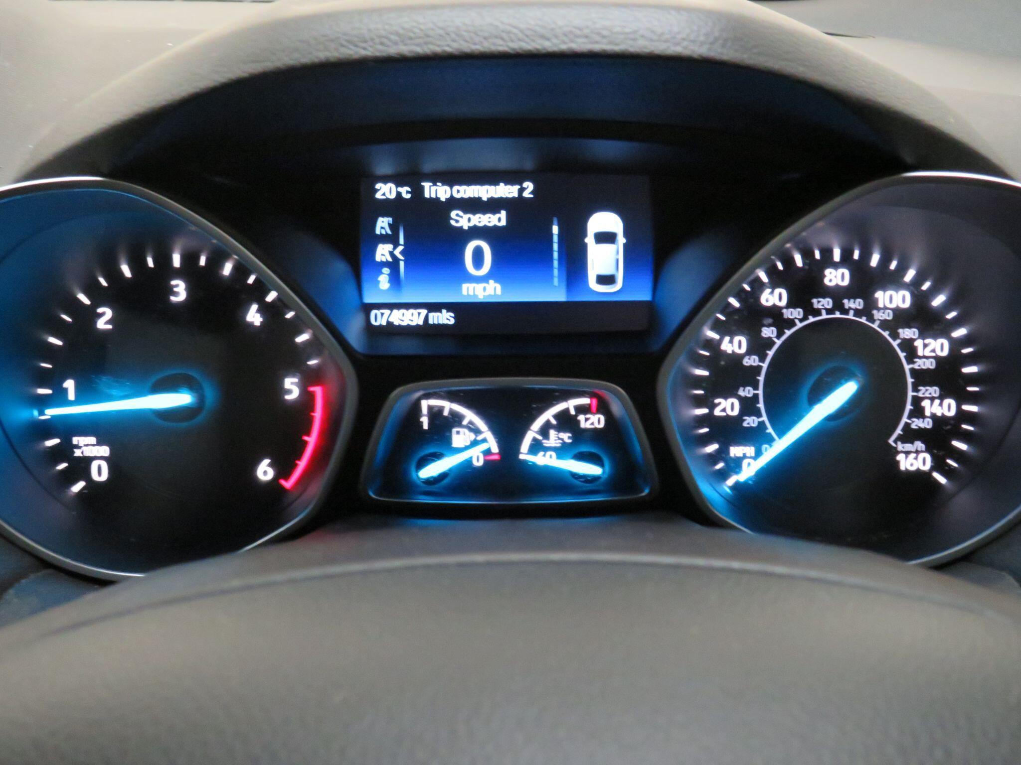 Ford Kuga - Image 15