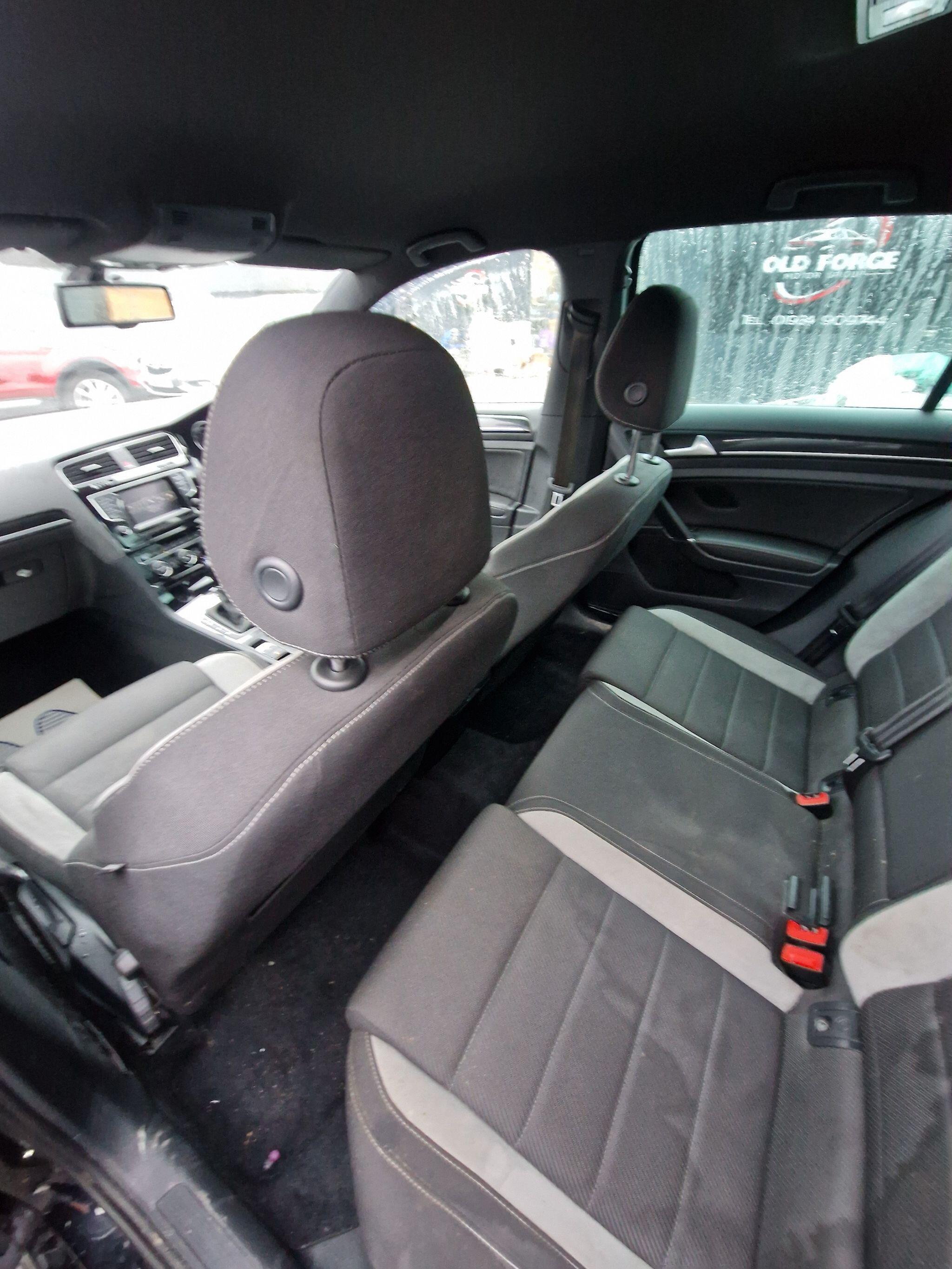 Volkswagen Golf - Image 36