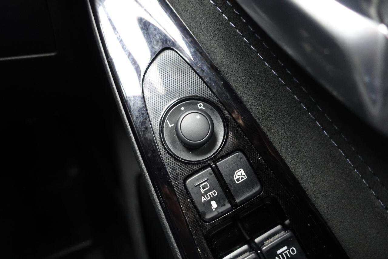 Mazda MAZDA2 - Image 45