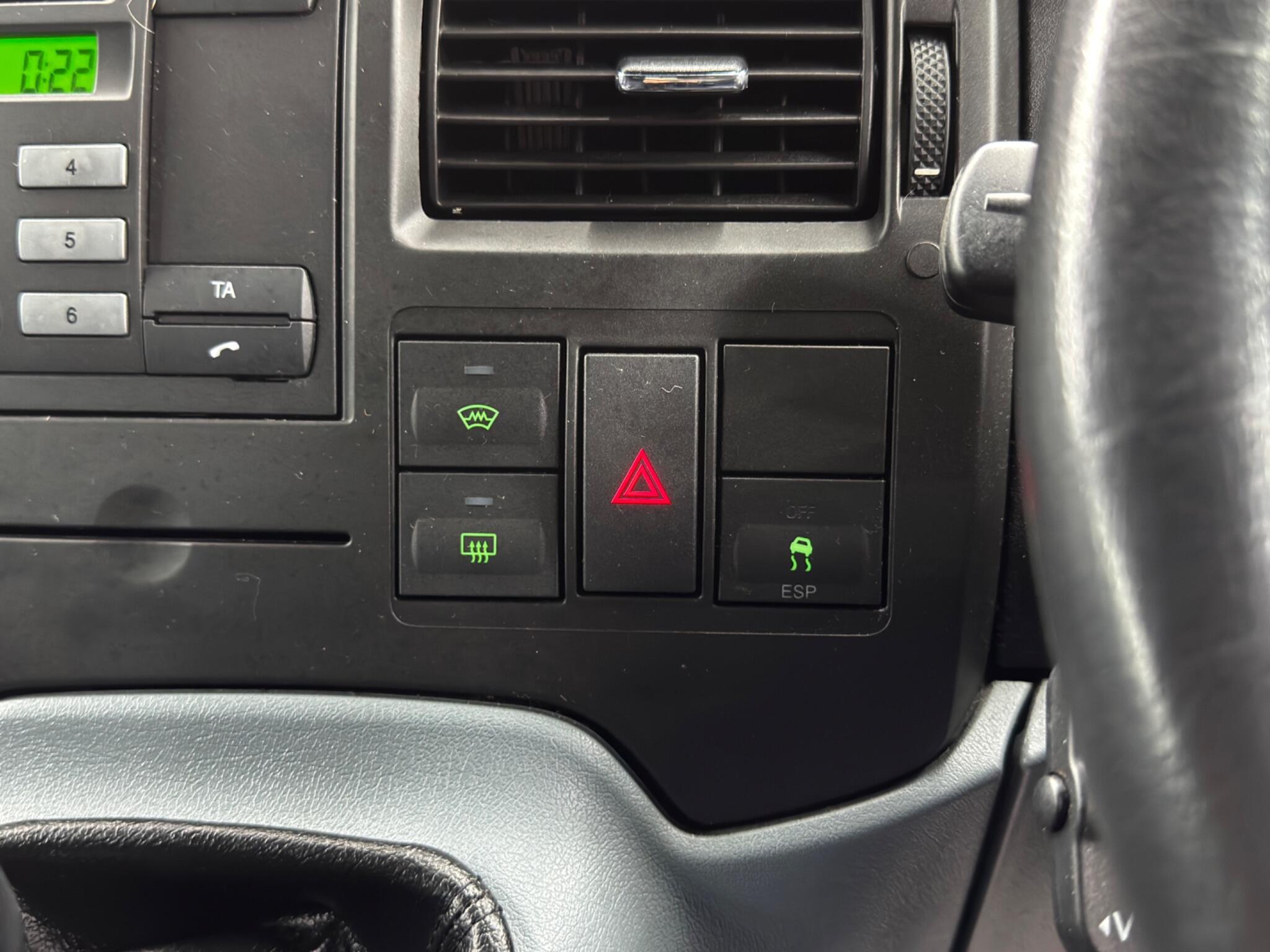 Ford Transit - Image 29