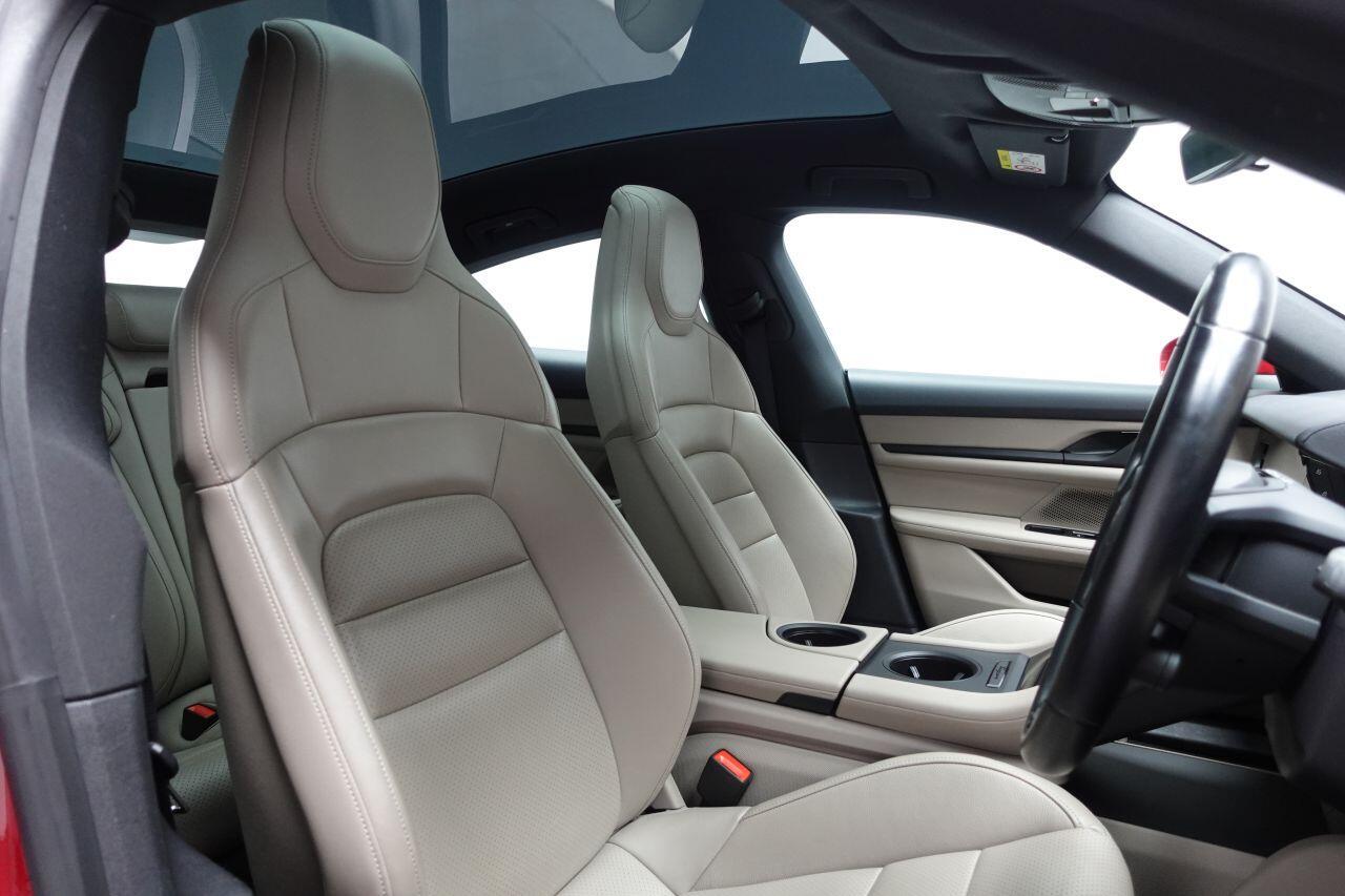 Porsche Taycan - Image 10