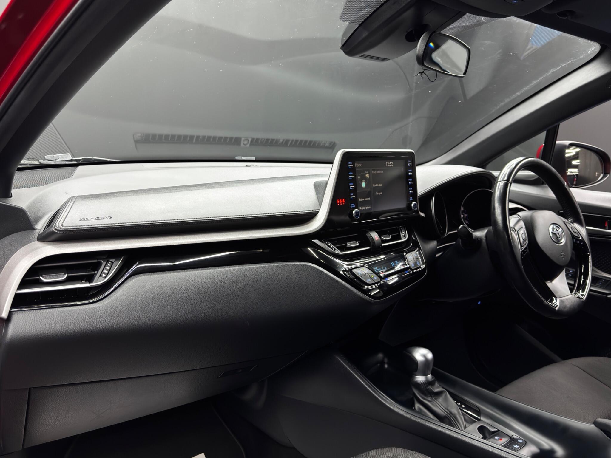 Toyota C-Hr - Image 11