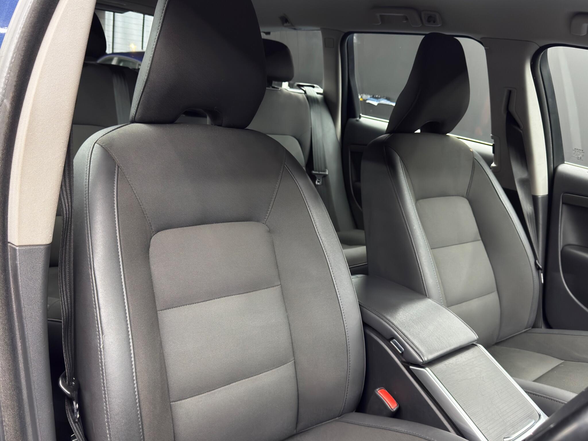 Volvo V70 - Image 12