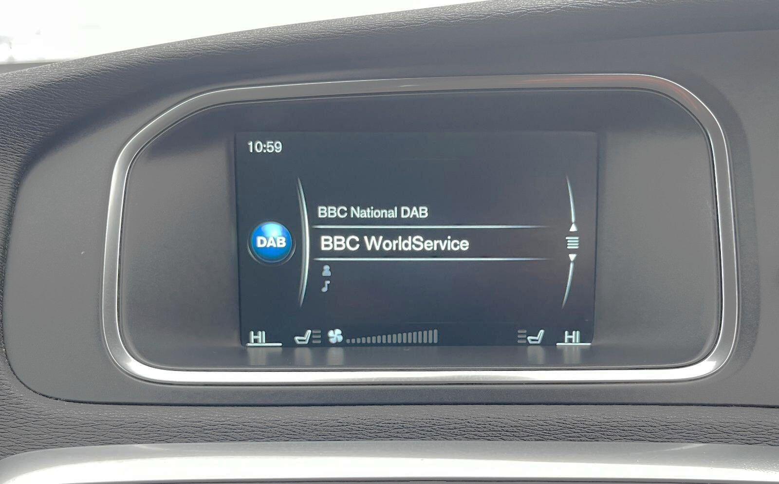 Volvo V40 - Image 37