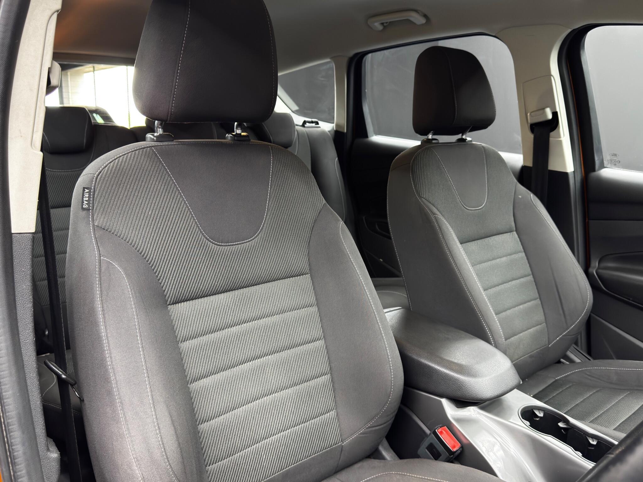 Ford Kuga - Image 12