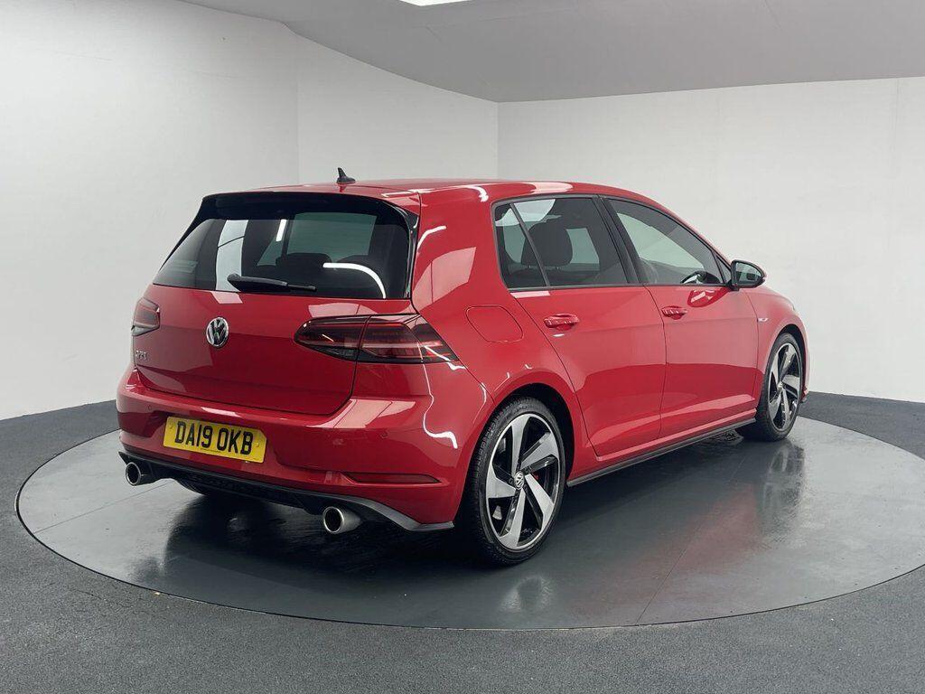Volkswagen Golf - Image 11
