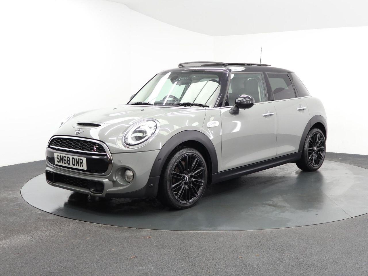 MINI Hatch - Image 6
