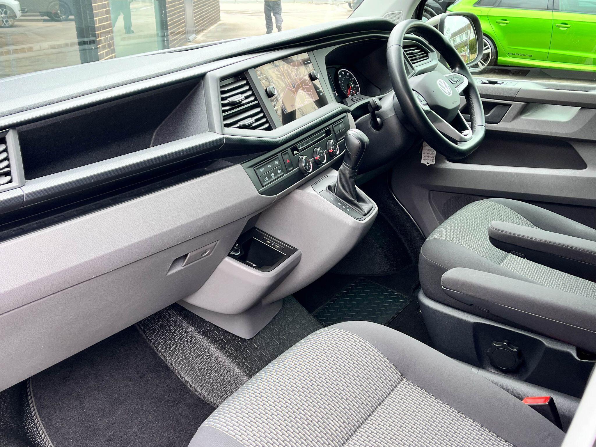 Volkswagen Transporter - Image 6