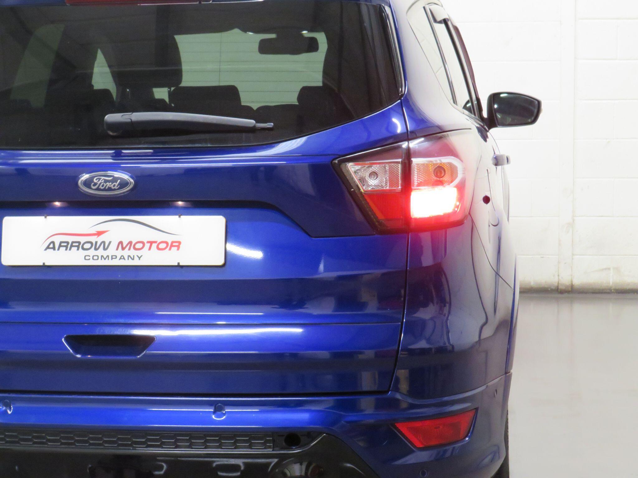 Ford Kuga - Image 12