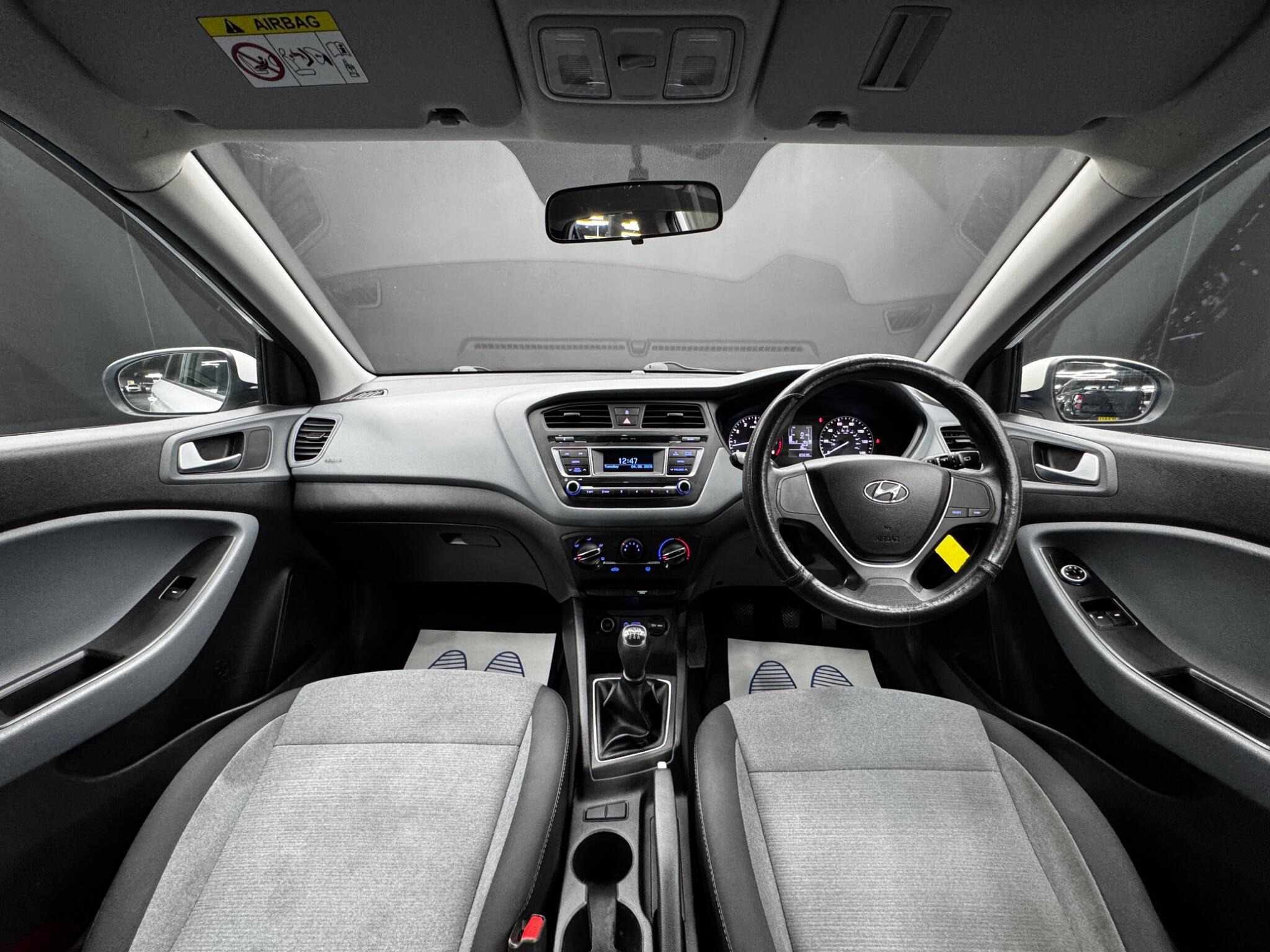 Hyundai i20 - Image 15