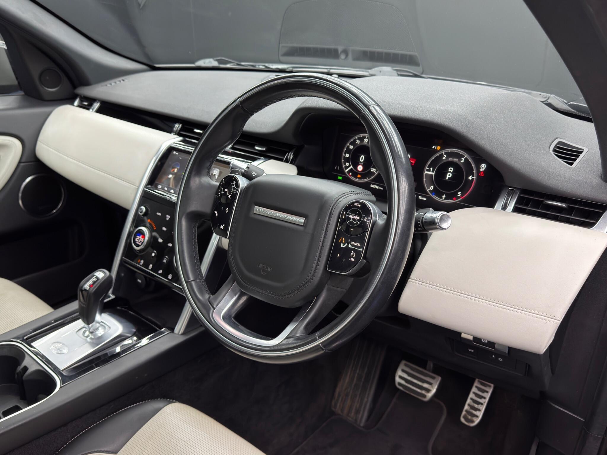 Land Rover DISCOVERY SPORT - Image 9