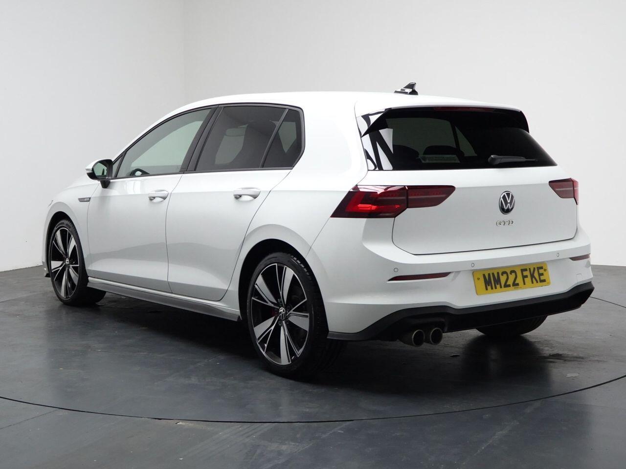 Volkswagen Golf - Image 9