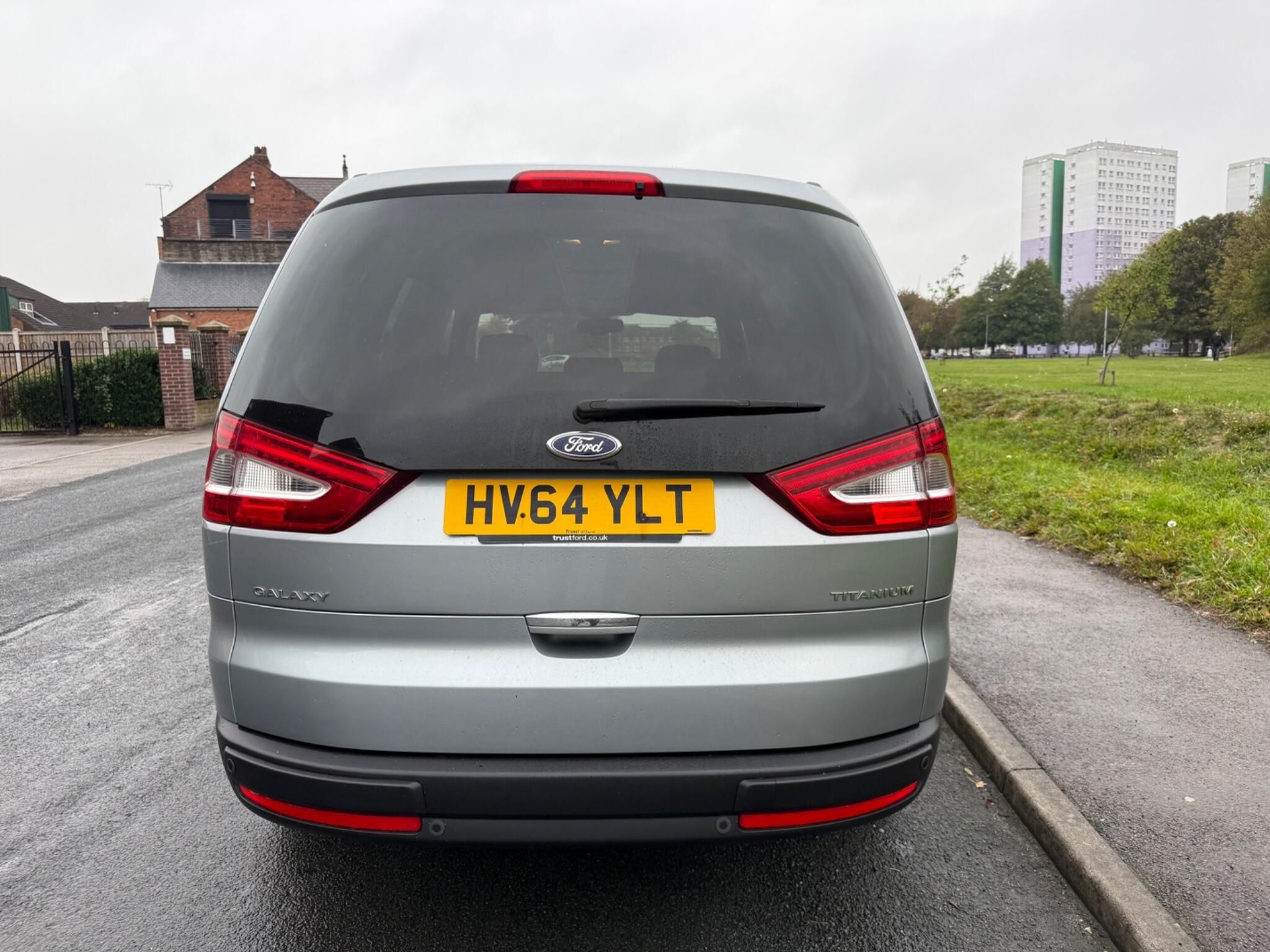 Ford Galaxy - Image 4