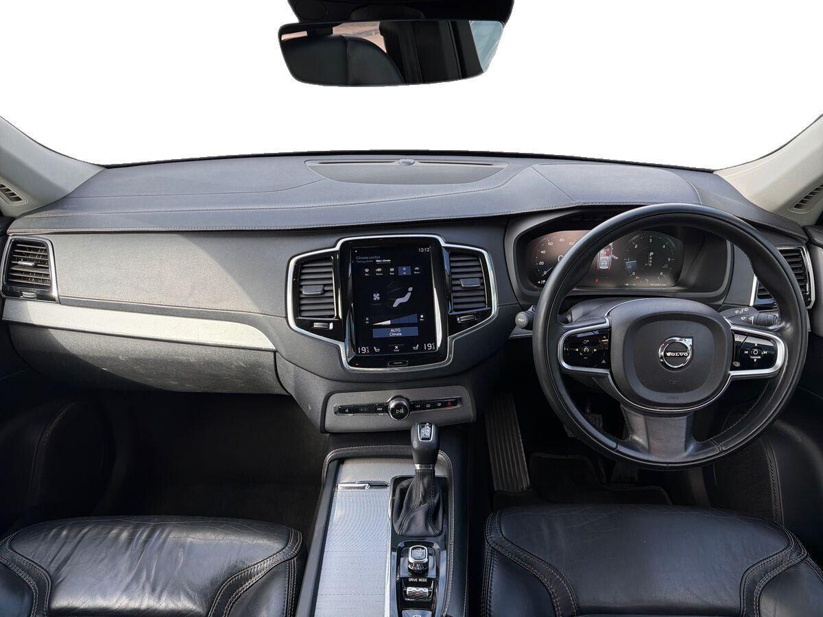 Volvo XC90 - Image 18