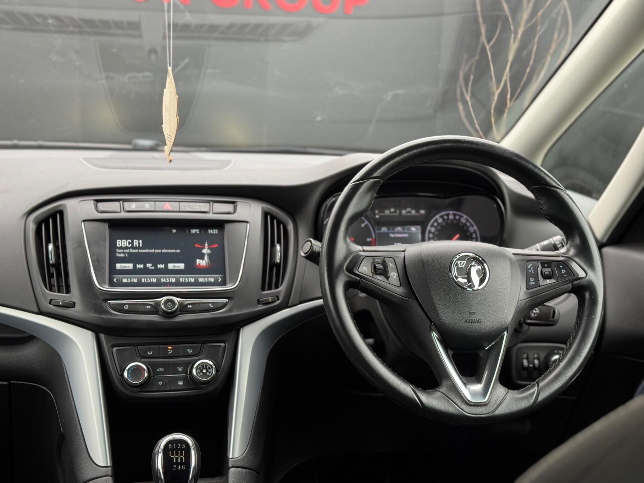 Vauxhall Zafira Tourer - Image 32