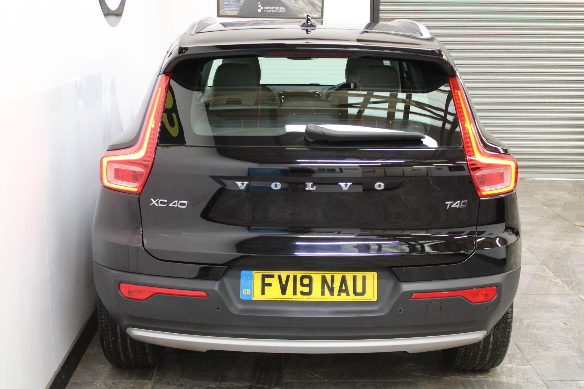 Volvo XC40 - Image 14