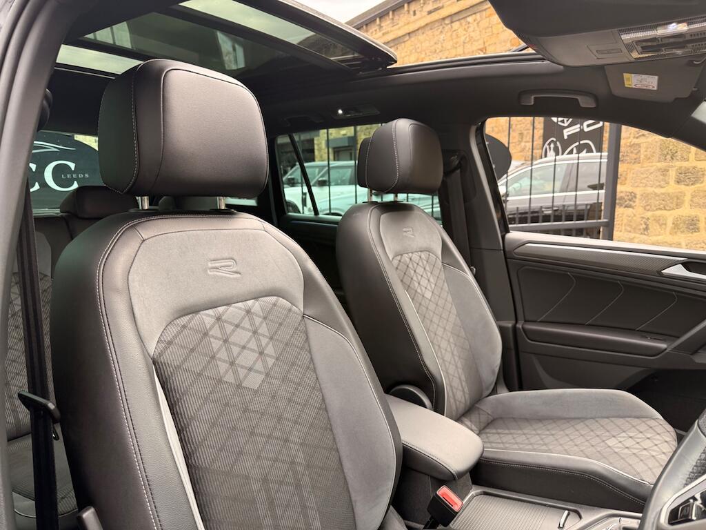 Volkswagen Tiguan - Image 37