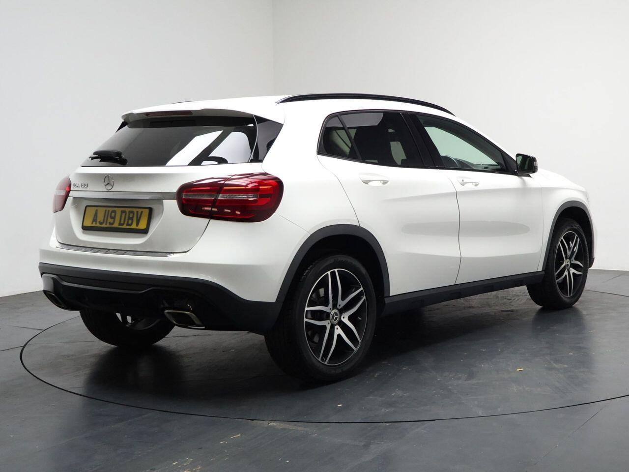 Mercedes-benz GLA - Image 12