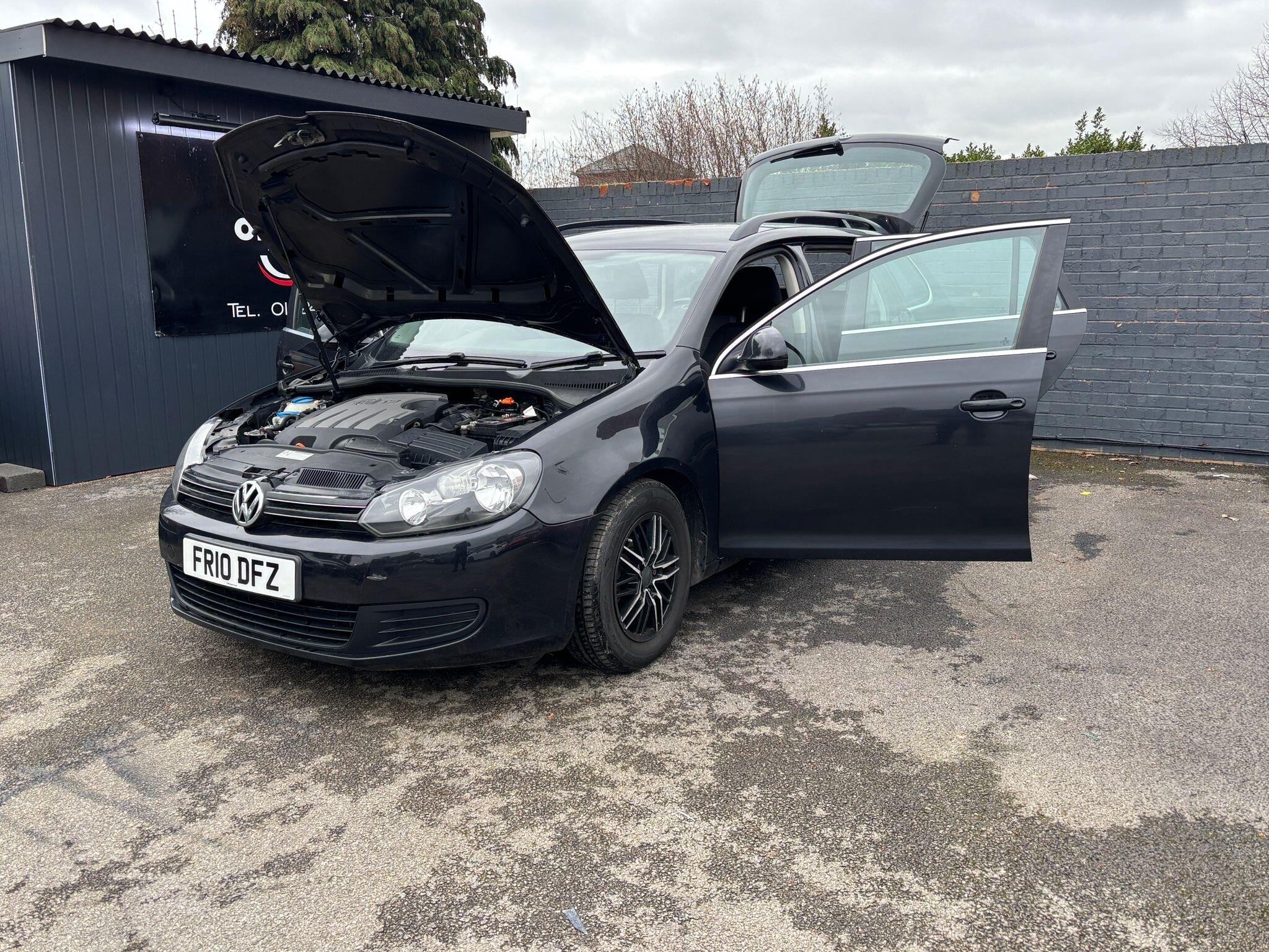 Volkswagen Golf - Image 11