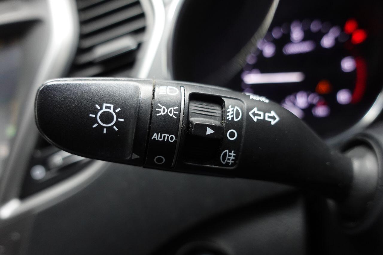 Hyundai Santa Fe - Image 35