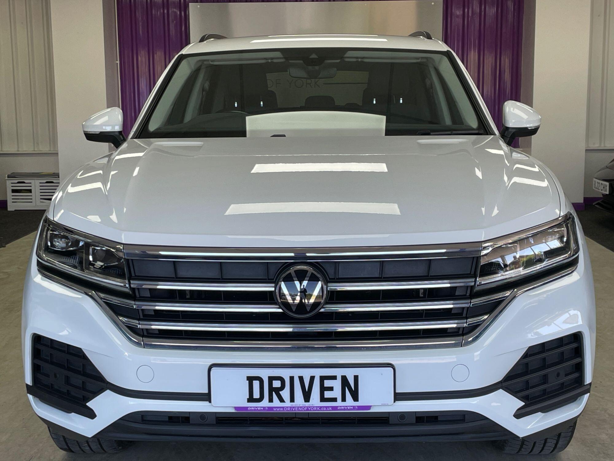 Volkswagen Touareg - Image 7