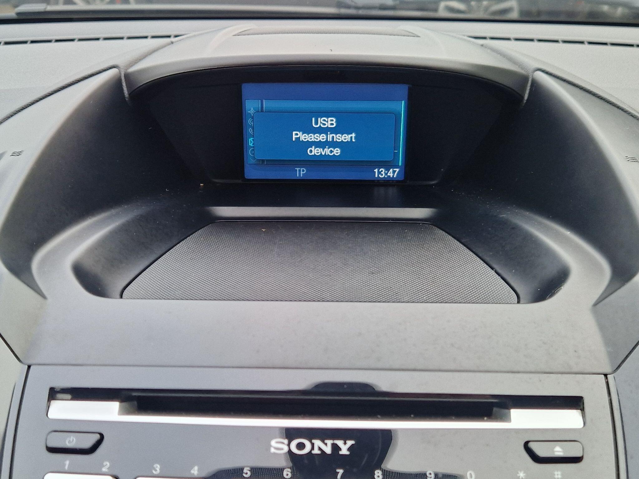 Ford Kuga - Image 50