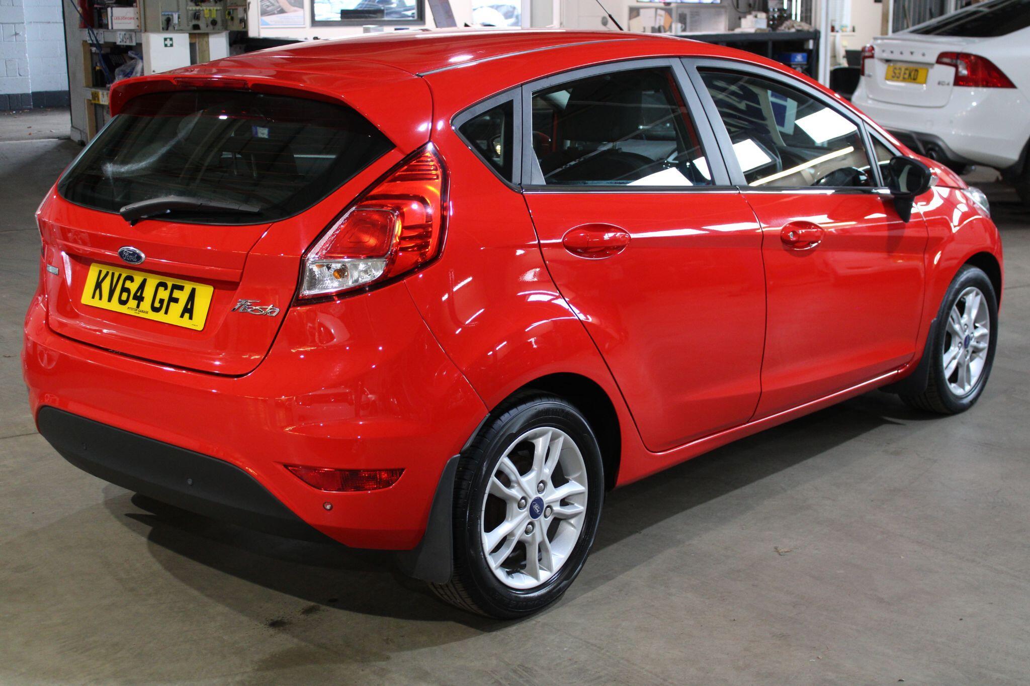 Ford Fiesta - Image 9