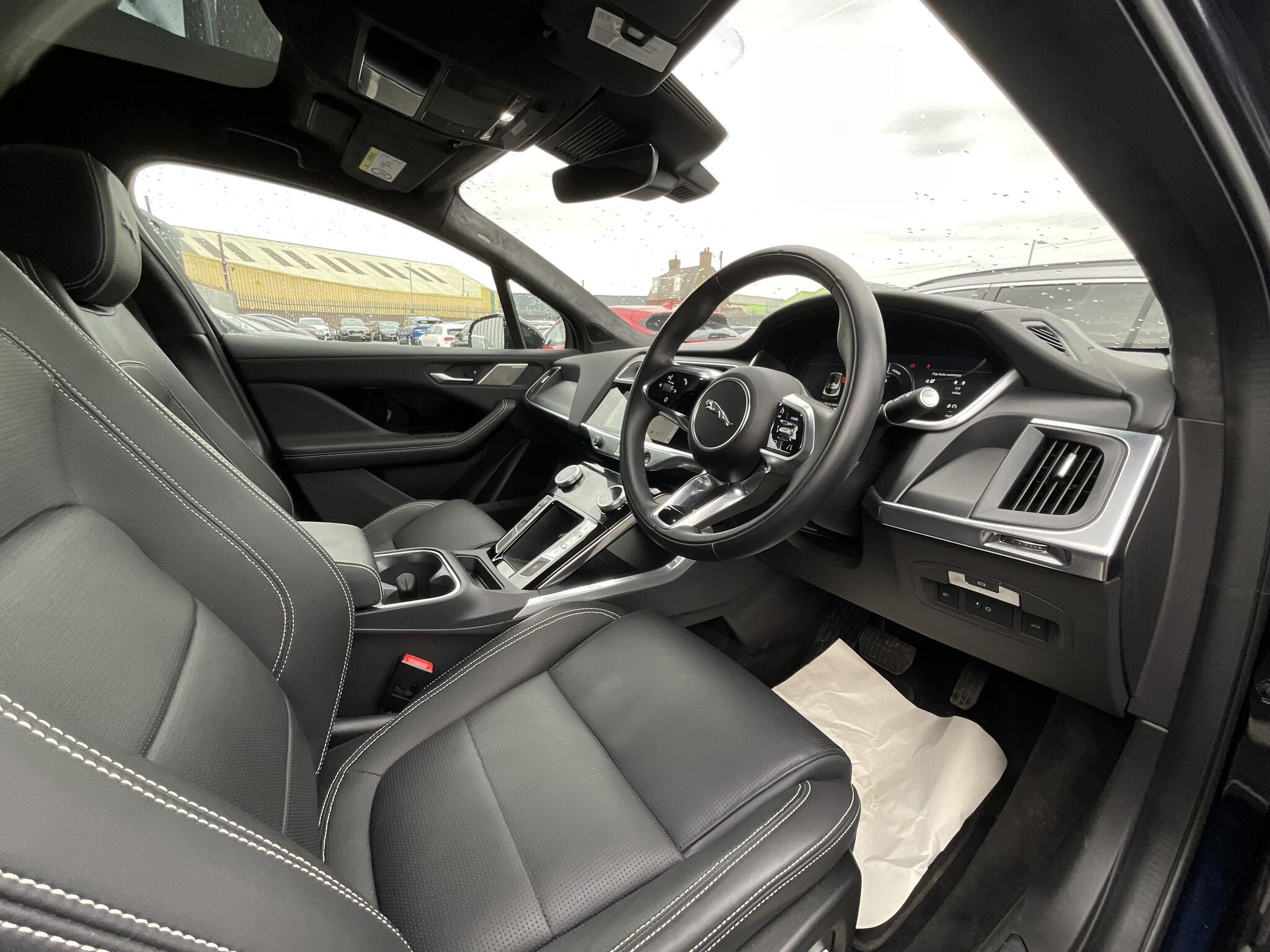 Jaguar I-Pace - Image 7