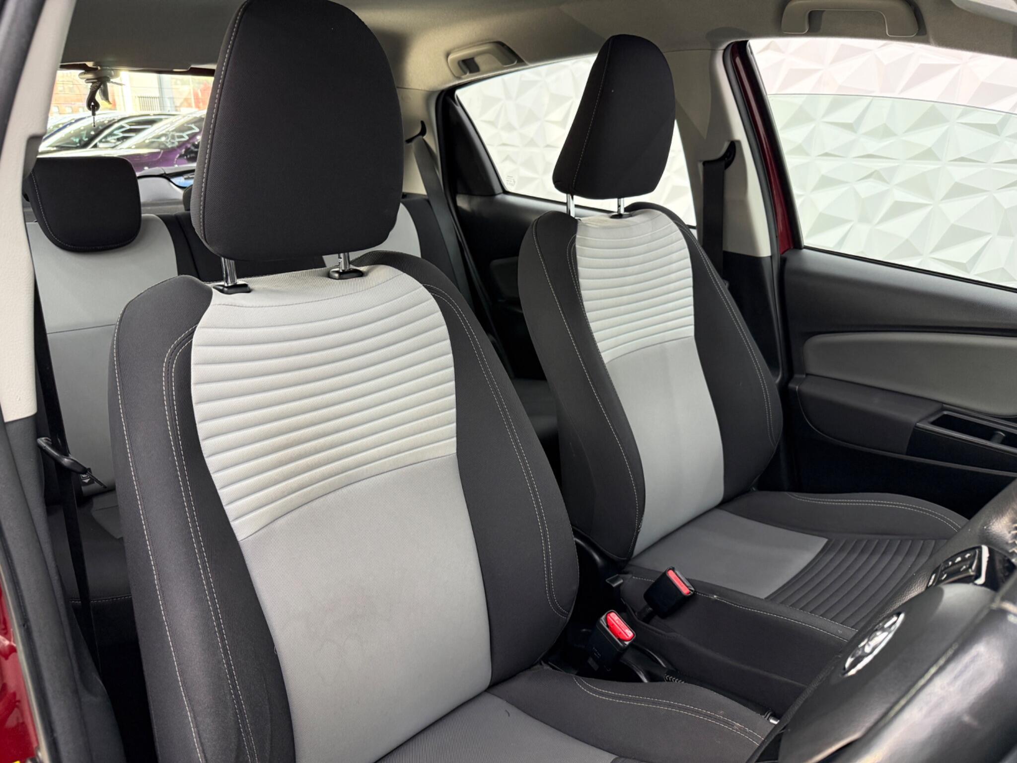 Toyota Yaris - Image 20