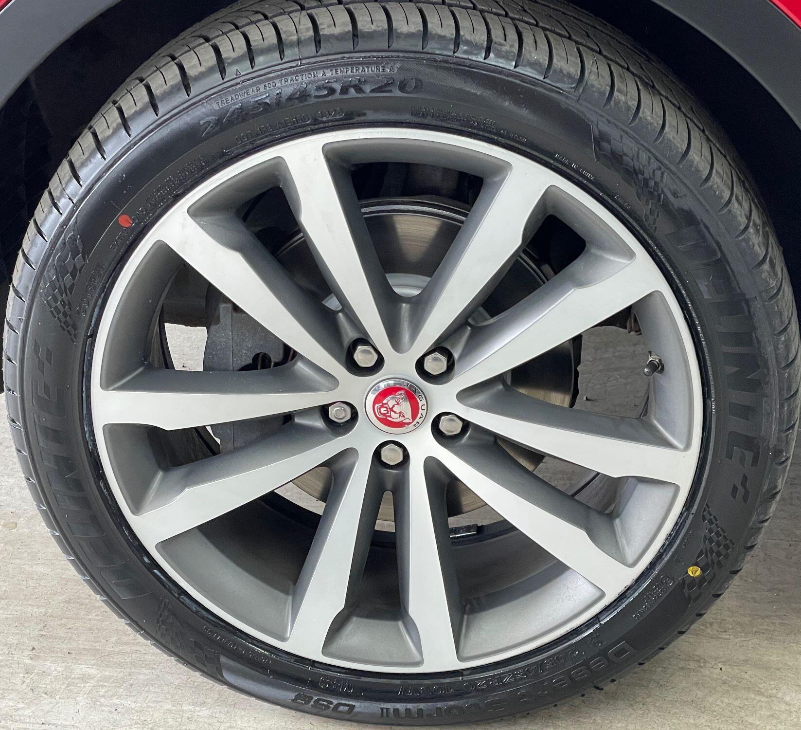Jaguar E-Pace - Image 17