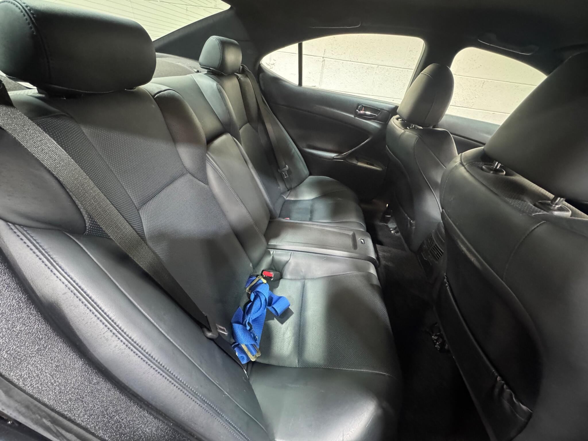 Lexus IS F - Image 10