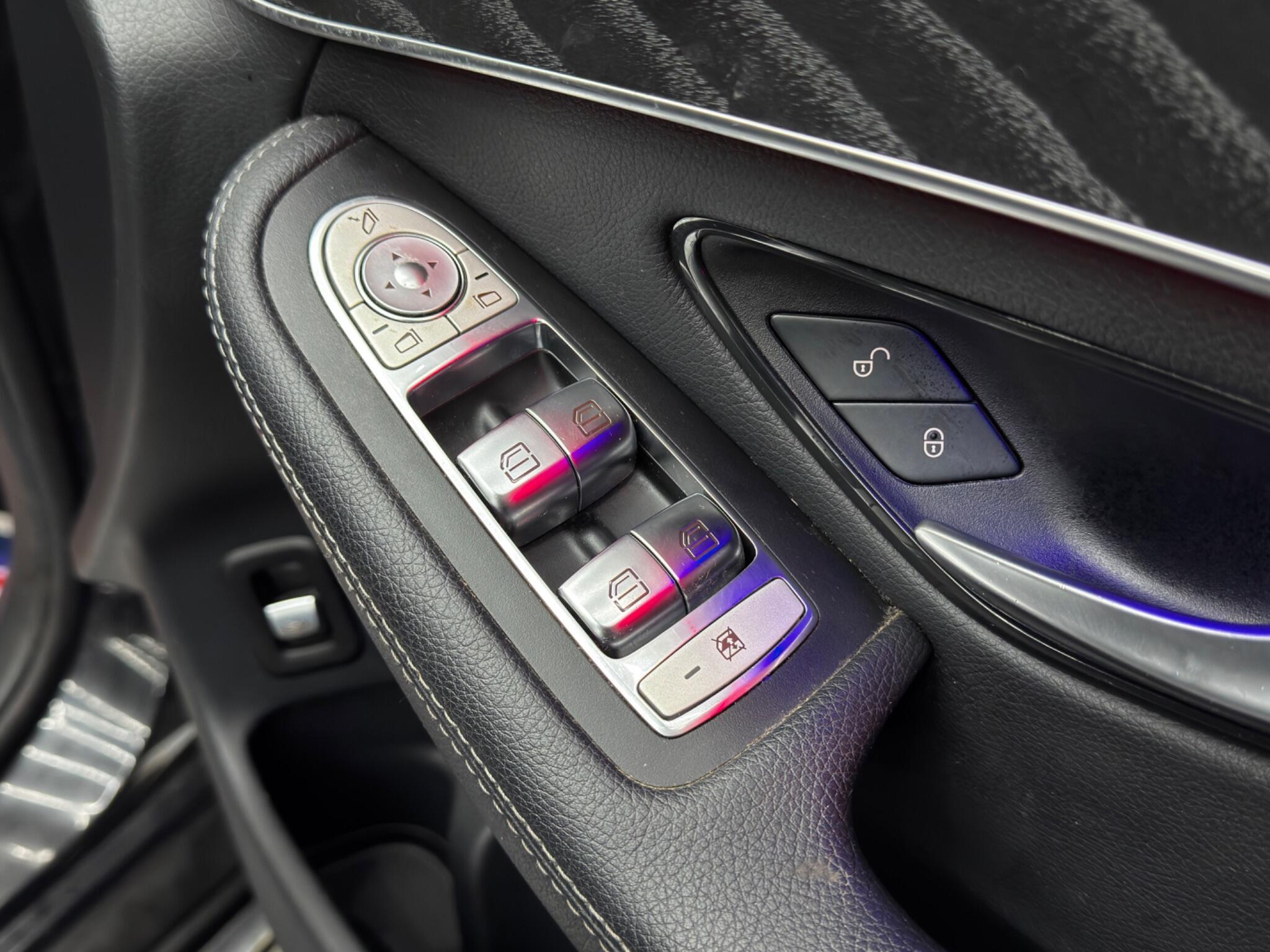 Mercedes GLC - Image 42