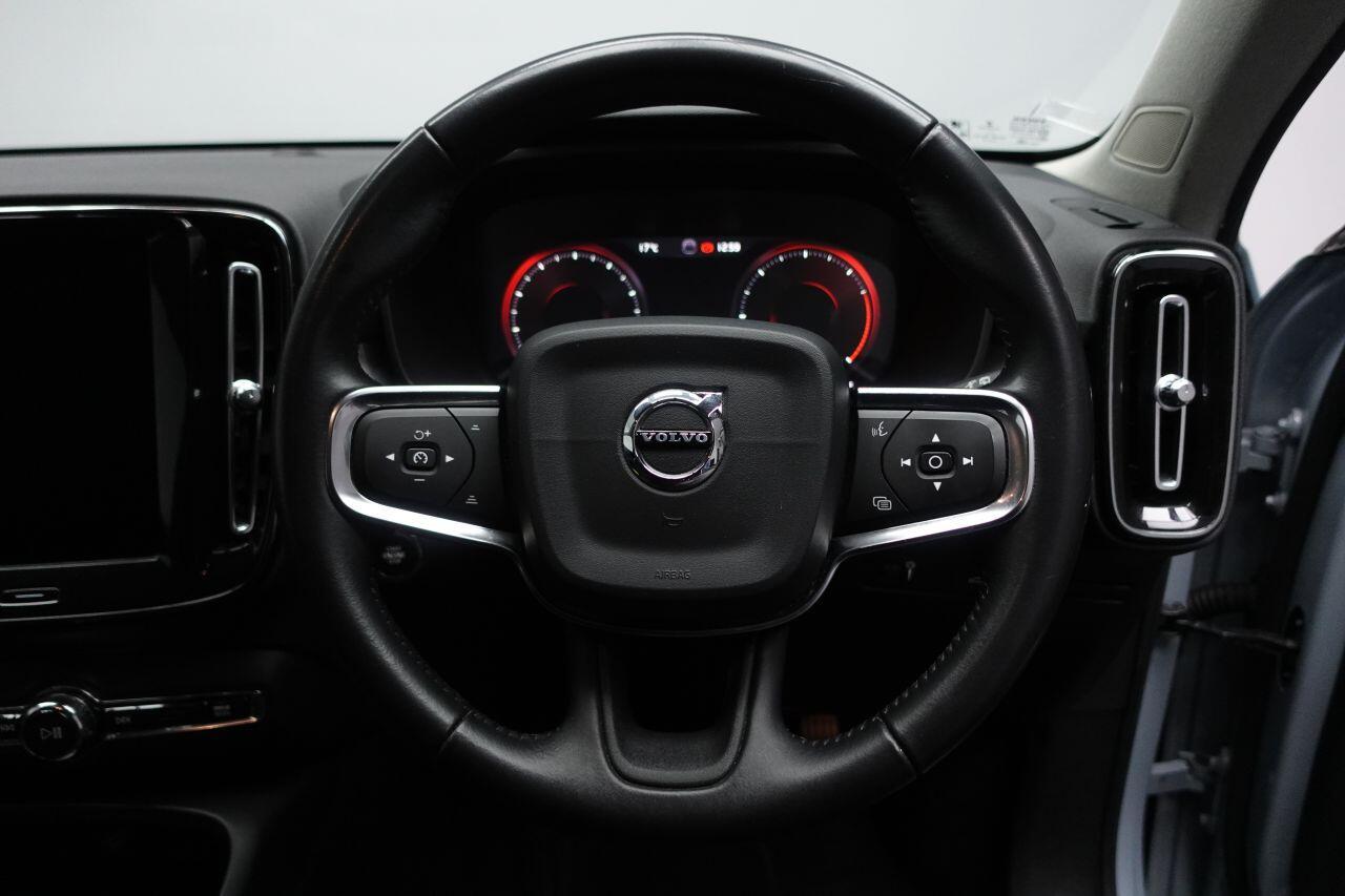 Volvo XC40 - Image 27