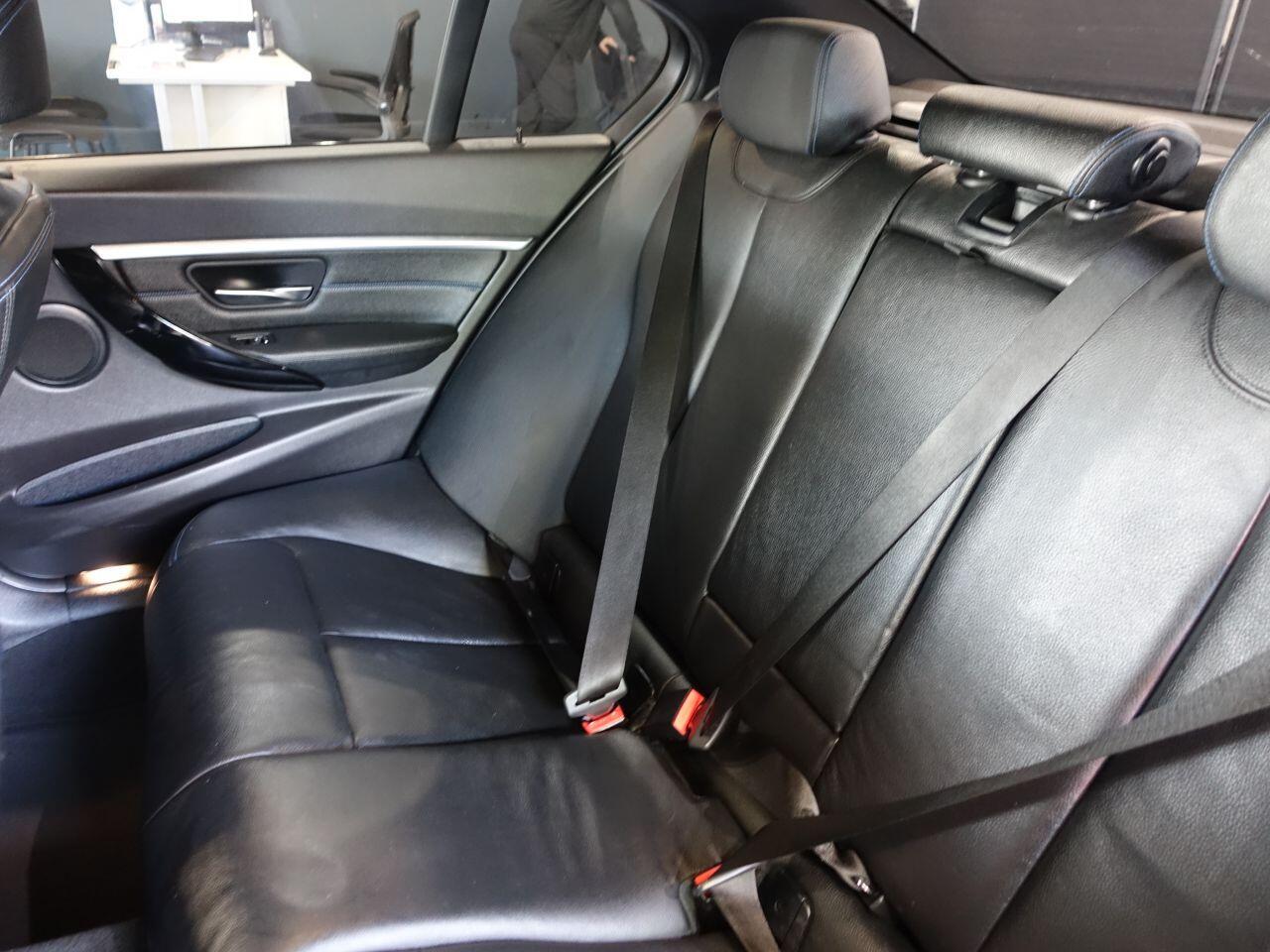 BMW 3 Series - Image 17