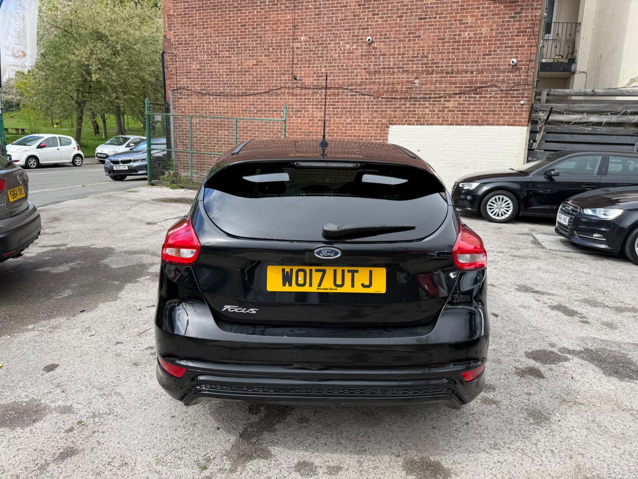 Ford Focus - Image 6
