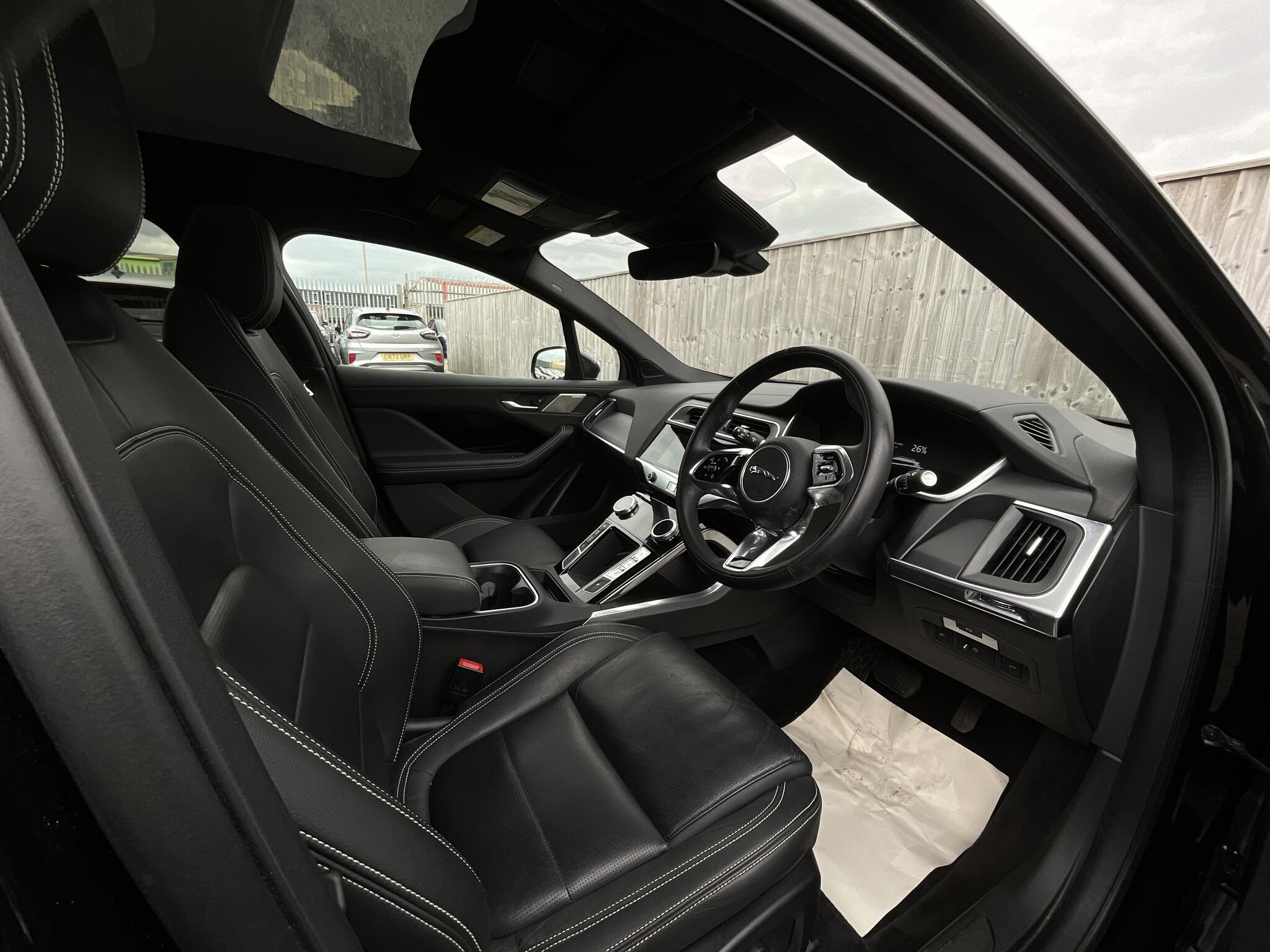 Jaguar I-Pace - Image 6