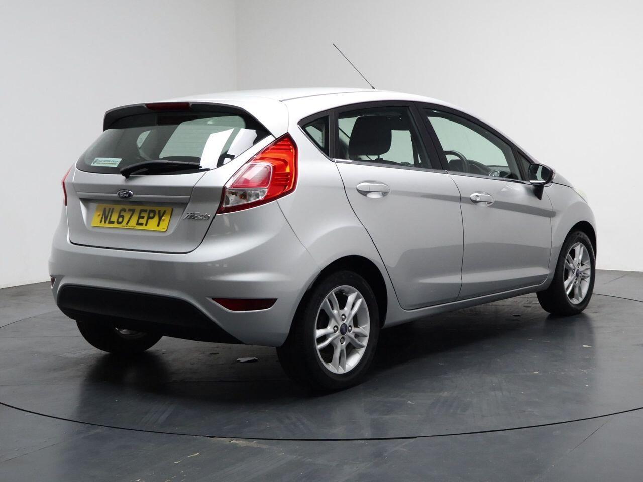 Ford Fiesta - Image 12
